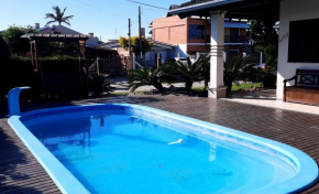 Linda Casa Temporada com Piscina